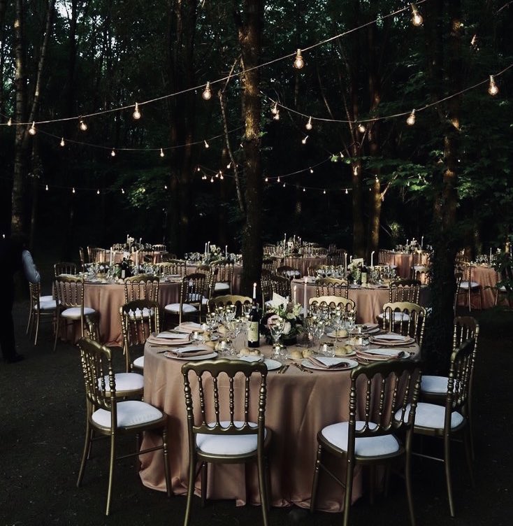kdanversgf's tweet photo. AU- A última pessoa que eu esperava.

Tudo começou com uma mentira boba: Bree disse que tinha uma namorada chamada Jen. Agora tem um casamento, um bilhete “mal posso esperar pra conhecer a famosa Jen” e um pequeno detalhe: Jen existe. E odeia a Bree.

Vai dar tudo certo (ou não). https://t.co/eLffYNJbGu