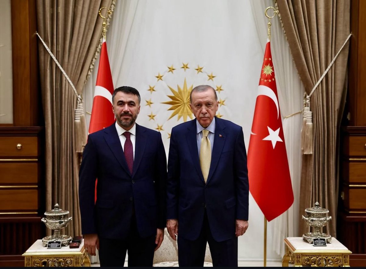 Cumhurbaşkanımız Sayın Recep Tayyip Erdoğan’ın tensipleriyle, Cumhurbaşkanlığı Hukuk Politikaları Kurulu üyeliğine seçilen Sn. Mehmet Şükrü Erdinç'i tebrik eder, yeni görevinde başarılar dilerim.