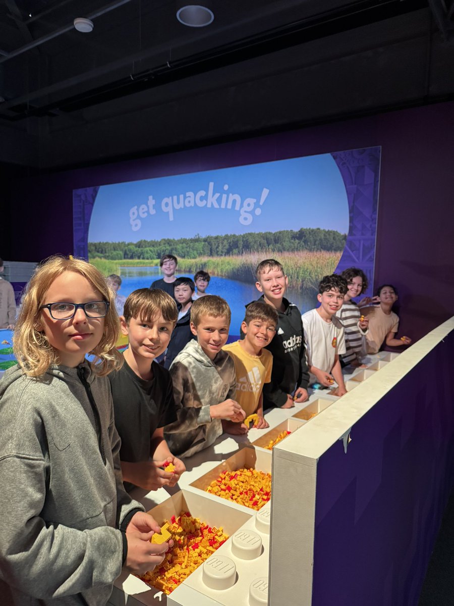 mosmanpublic's tweet photo. Lego world! #bus2 #bus1 so much fun #mosmanpublic #canberracamp https://t.co/JH1wPyACoU