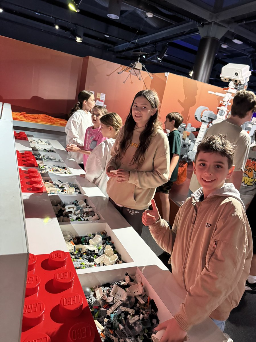 mosmanpublic's tweet photo. Lego world! #bus2 #bus1 so much fun #mosmanpublic #canberracamp https://t.co/JH1wPyACoU
