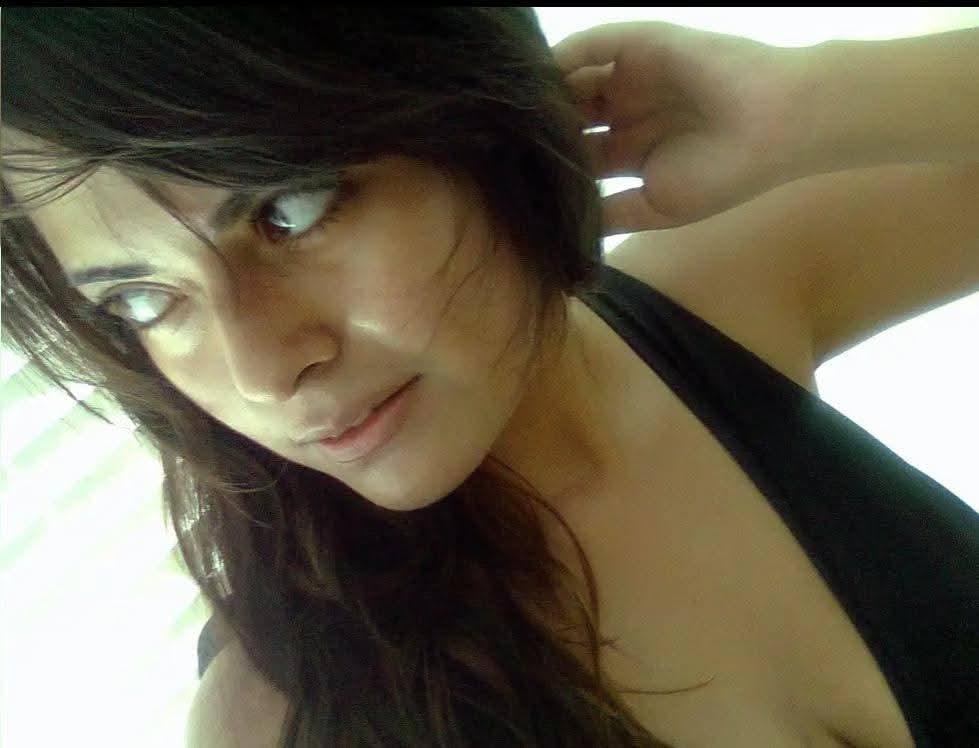 clauohnocturna's tweet photo. Recuerdos 🖤🦇 (2012)
Instagram: claudiaohvlogs ⚰️⚜️
#tbt #black #blackstyle #rockergirl #allblackeverything #darkness https://t.co/8SuWFnO5i2