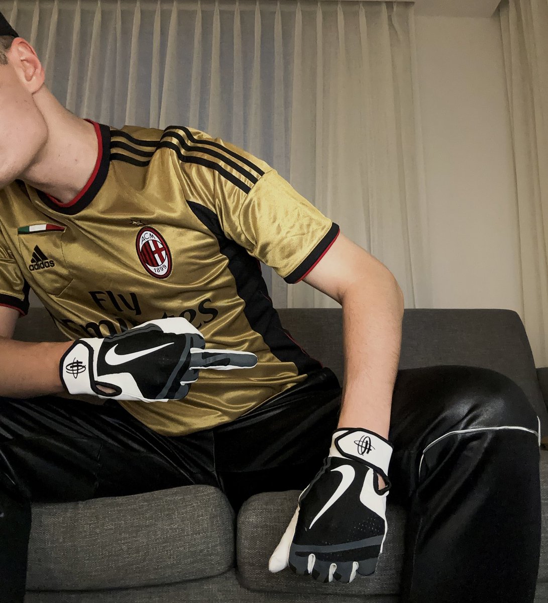 💶 RT GAME 💶

late night drain 

💬 Comments €2 (2 PER PERSON) 
🔁 Retweets €2 
♥️ Likes €2 

1 hour