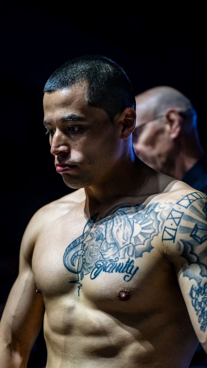 jaymartinez530's tweet photo. Fight Pics https://t.co/pdOvRiJZRw