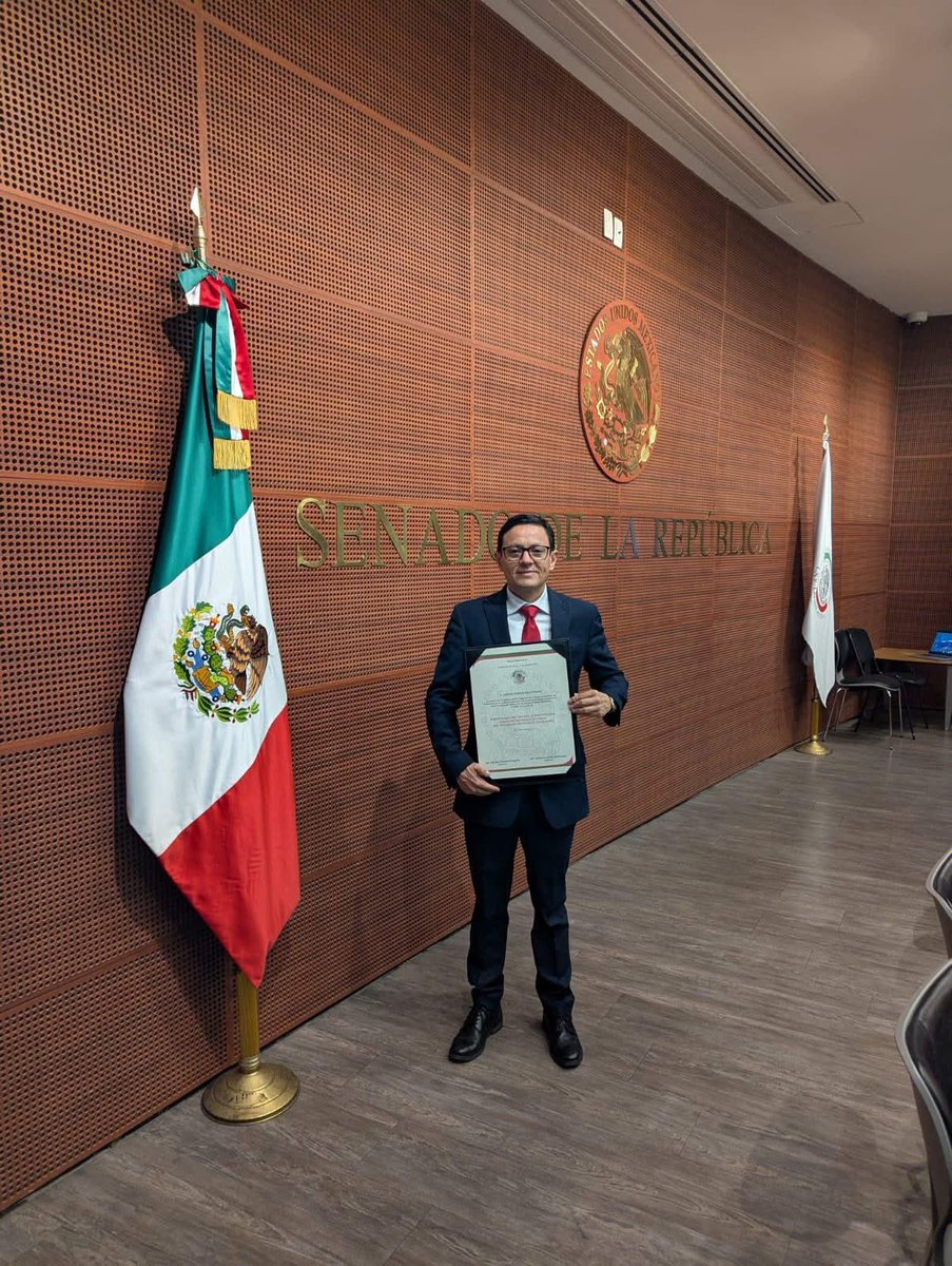 teemichmx's tweet photo. El Sesión Pública del 09 de abril de 2025, el Senado de la República realizó la designación de Adrián Hernández Pinedo, Eric López Villaseñor y Amelí Gissel Navarro Lepe como Magistrados y Magistrada del Tribunal Electoral del Estado (TEEMICH). Enhorabuena. 
#teemich #soyteemich https://t.co/1IW90fUr8B