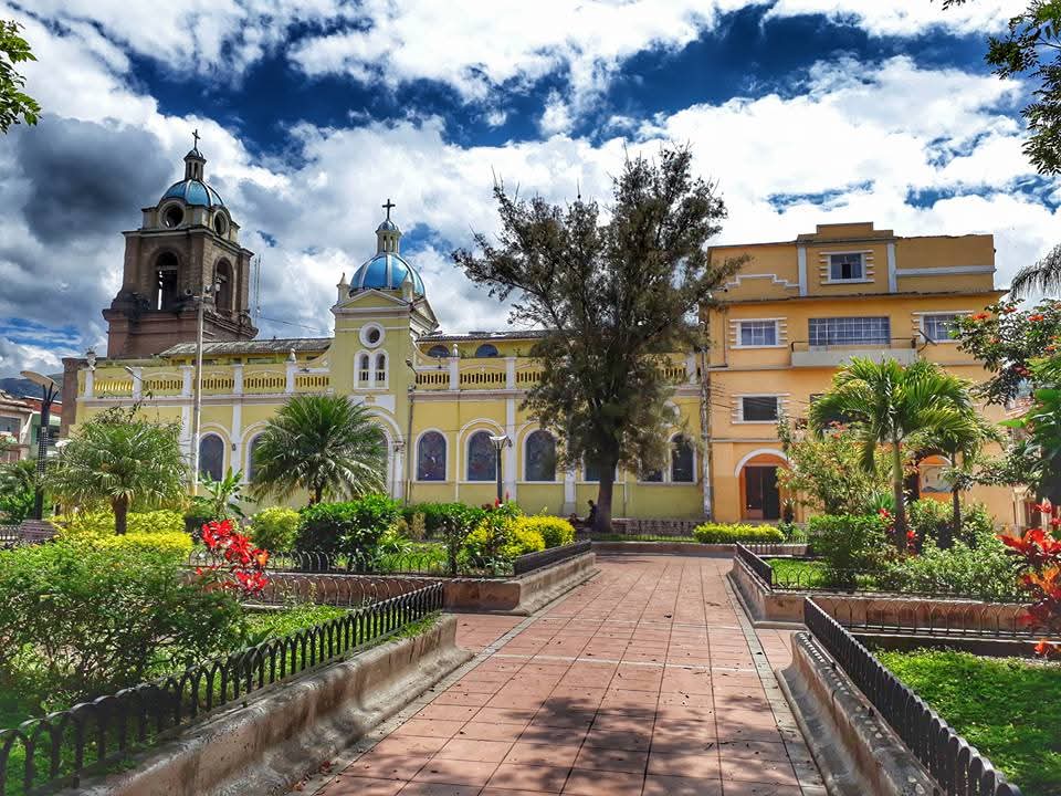 Te proponemos recorrer en este feriado, los cantones de la cuenca del río Jubones y descubrir la exquisita oferta gastronómica de esta bella y diversa región🤩😋

Conoce las opciones en nuestra nota👉goo.su/EkaPddm

#JotaLloretPrefecto
#VisitAzuay
#AzuayEsElDestino