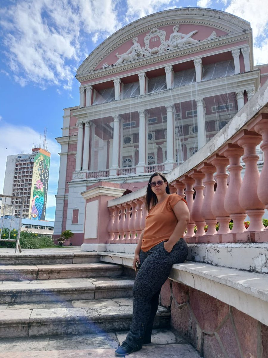 maryalcantaras's tweet photo. Walking tour com a Leo da Upiara turismo…
#amazonas #assimmesmo #centrohistórico #devaneios #eumereço #indiretasdobem #mao #ostentação #selfie #teatroamazonas #umaimagemdiztudo #viagemdossonhos #walkingtour https://t.co/Q7g920VoOA