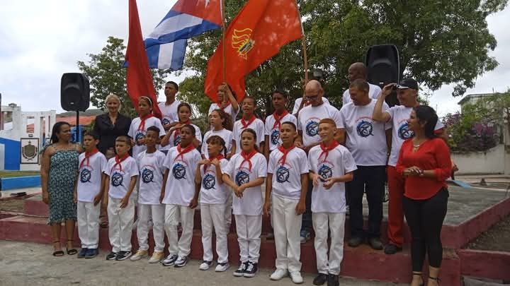 La tripulación Los Emperadores, pioneros de la enseñanza primaria, nos representarán en el Evento Regional Clasificatorio del Movimiento de Pioneros Exploradores Marinos. #SiempreJoven #IslaDeLaJuventud #PorCubaJuntosCreamos