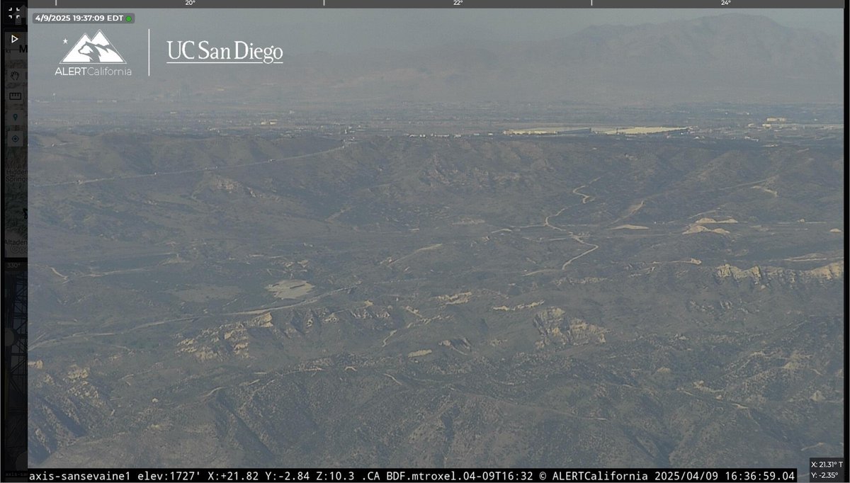 CaliFireTracker's tweet image. We are now tracking a new start in @SBCOUNTYFIRE, vehicle fire with extension to brush; this will be the #SummitFire, a full first alarm is en route.