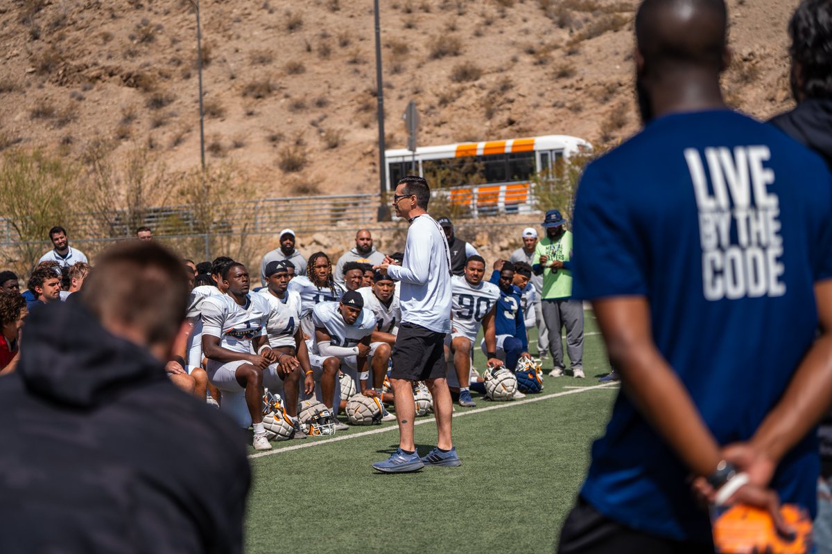 UTEP Football (@utepfb) on Twitter photo Thank you <a href="/CoachBenWallis/">Ben Wallis</a> for joining us last week to speak to the team and share your team mantra!
#PicksUp | #WinTheWest Thank you <a href="/CoachBenWallis/">Ben Wallis</a> for joining us last week to speak to the team and share your team mantra!
#PicksUp | #WinTheWest