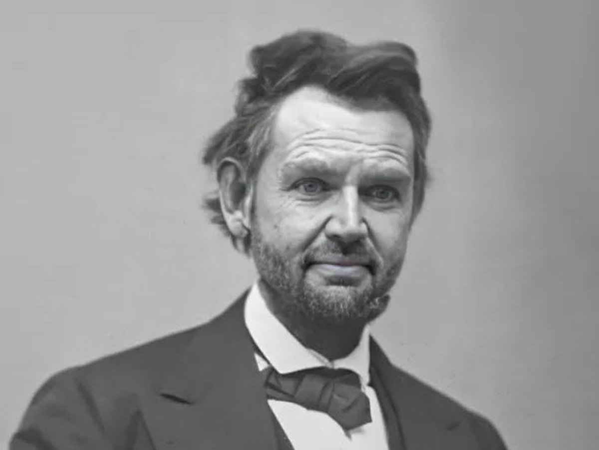 myspacementor's tweet image. My Step-Dad’s ghost watching the dip