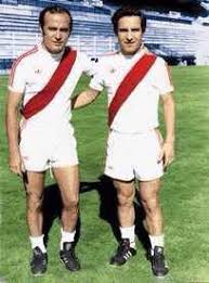 FJoseVk1's tweet photo. 29/ #RayoVallecano  #Felines y #Potele https://t.co/cdOeG0aBSn
