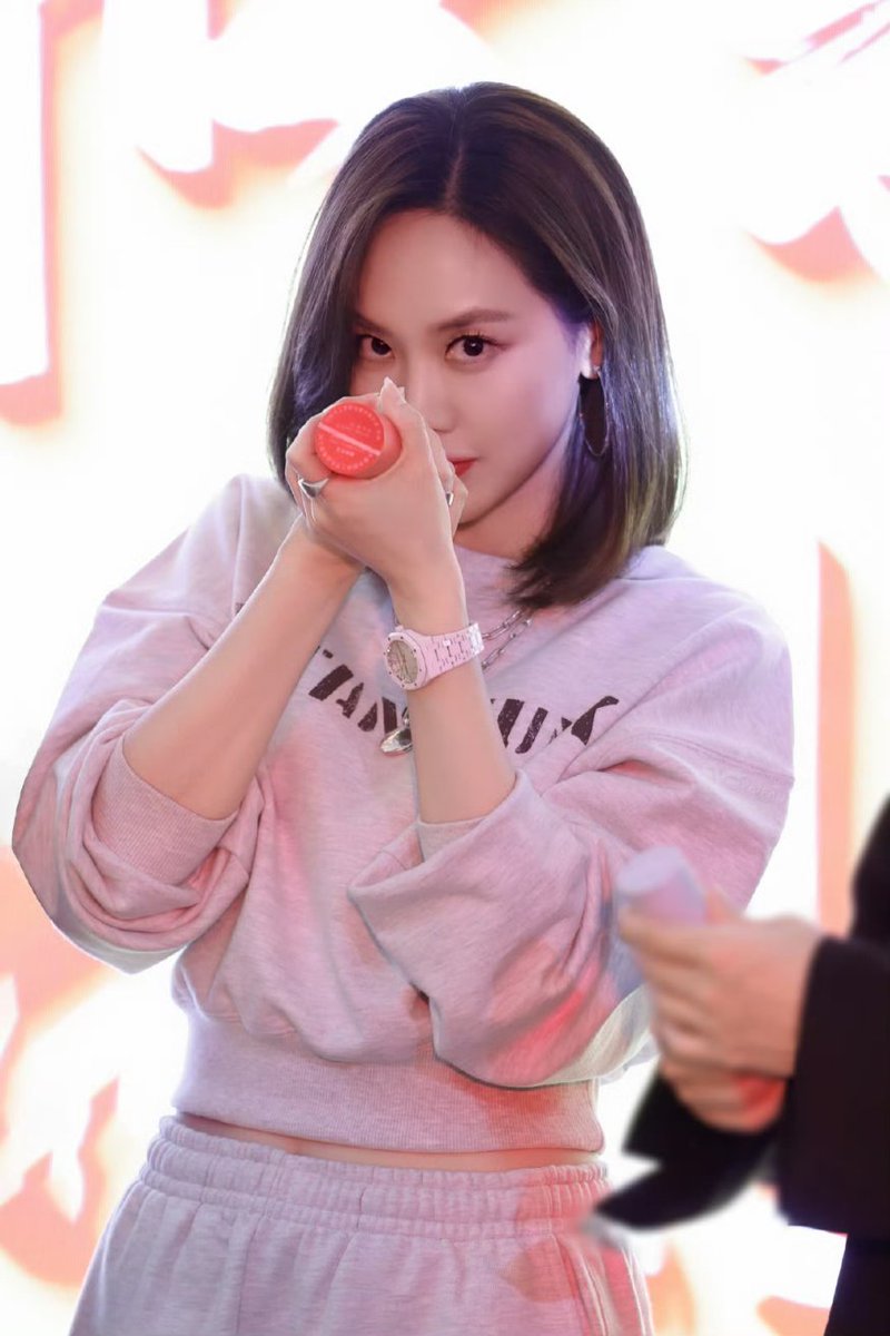 missAPeru's tweet photo. 【 PICS 】 250403  —  Fei en la Re-Proyección de la película "One &amp; Only". #WangFei #Fei #페이 #王霏霏

Más fotos, aquí: https://t.co/aIGBg3Hhf3

Cr. FeiFan霏凡 https://t.co/bOn0IrWUVI