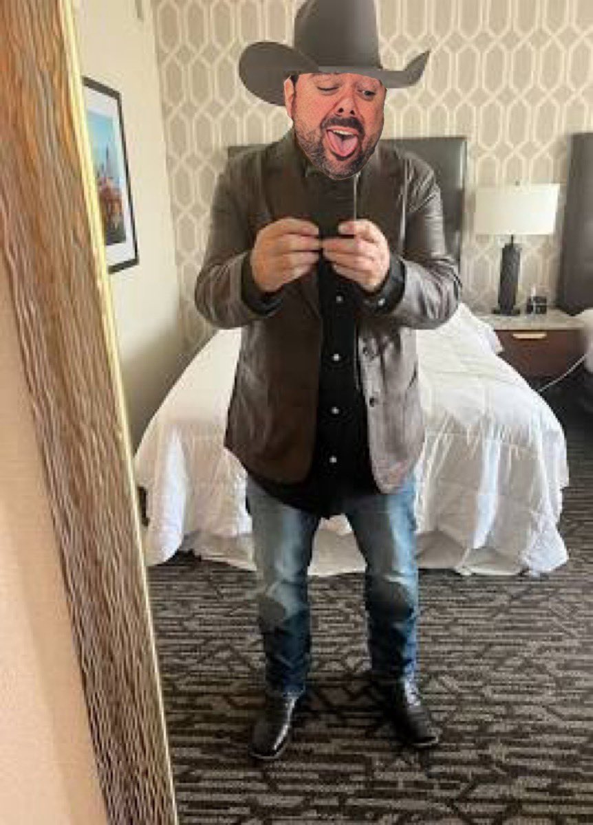 james_dalt0n's tweet image. Toellturd is celebrating tonight while the Democrats and Panicans are furious that the stock market rallied.