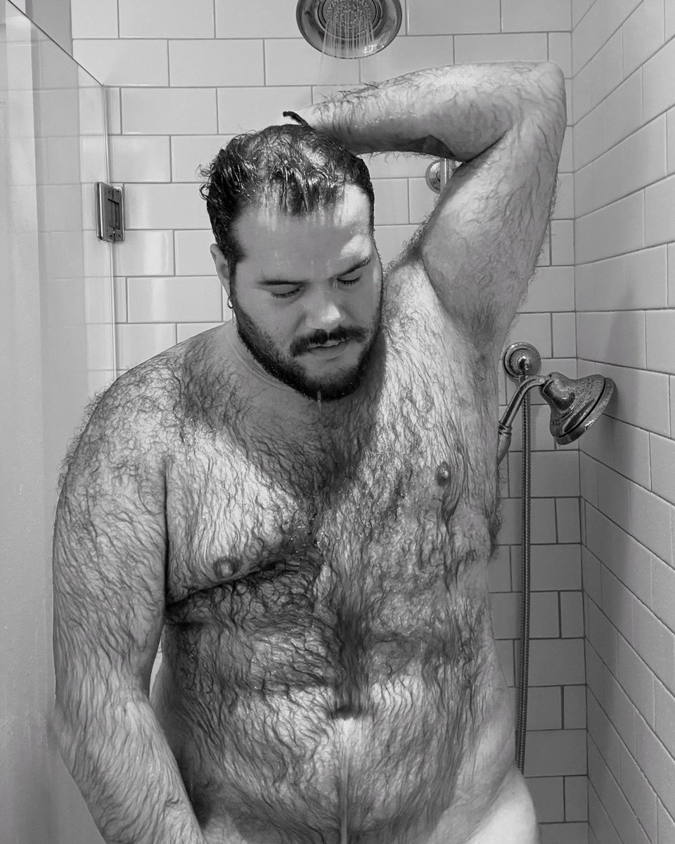 Feel fresh and hairy🐻
