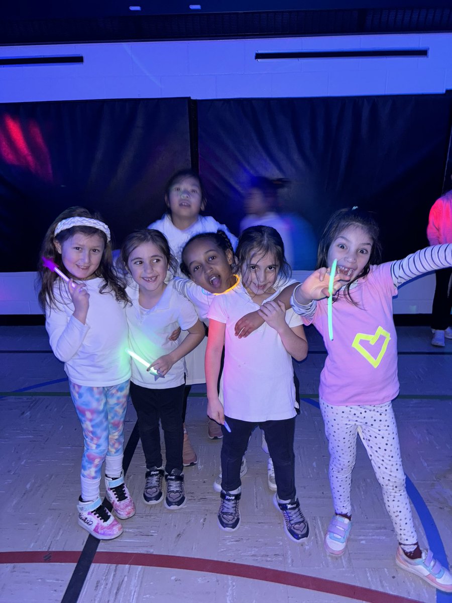mrsviselli's tweet photo. We had so much fun today at our school dance A thon! Thank you CSPC for such a great afternoon! @transfigtcdsb https://t.co/S1wHQiSIXh