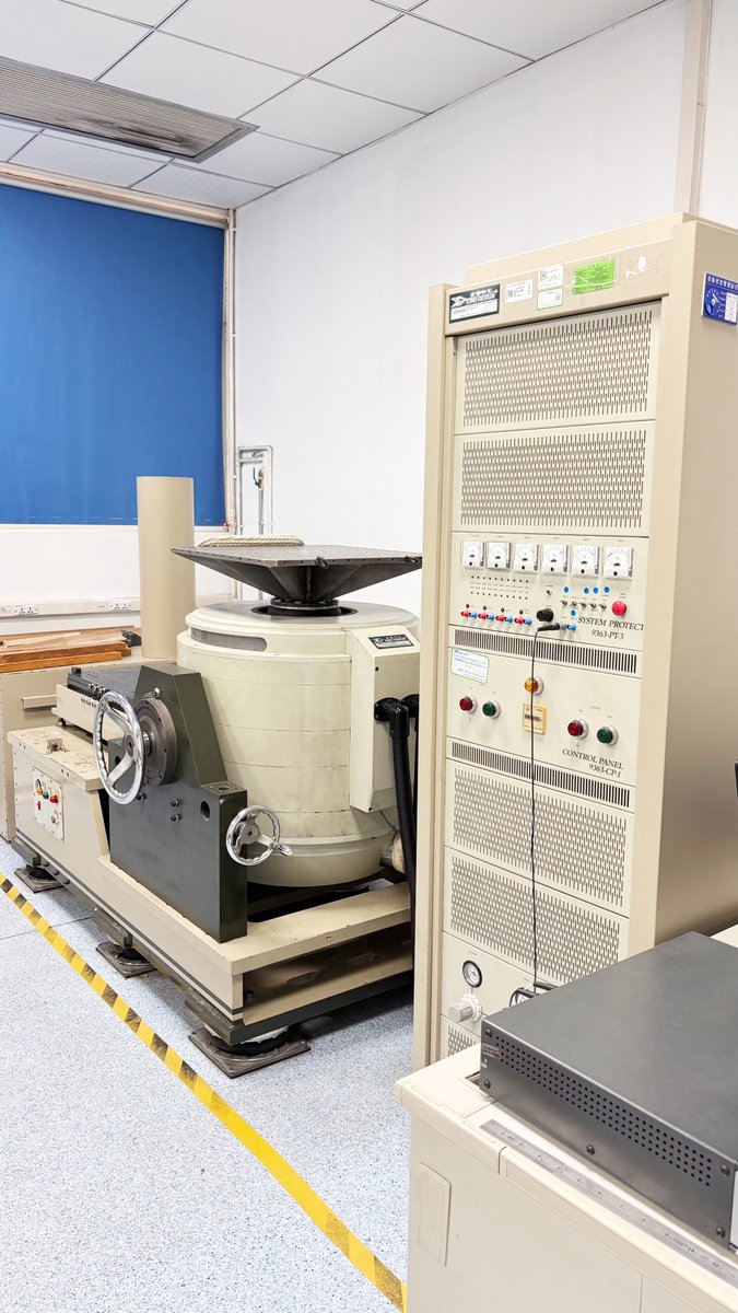 MandyGuo929's tweet photo. Welcome to MAITUO’s factory tour!
Let’s kick off our behind-the-scenes series with one of the most important reliability testing machines – the High-Frequency Vibration Table.
It verifies the quality of internal assembly and soldering — making sure components are firmly in place. https://t.co/l3wkU1wyZ7
