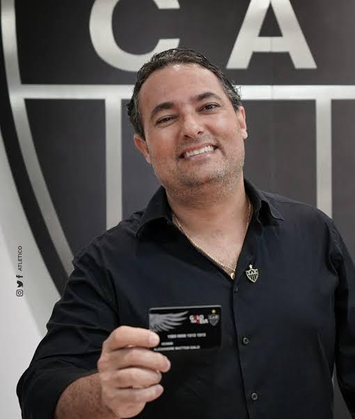 faelslim's tweet photo. É Galo Doidoooooooooo https://t.co/Y1hHoPDElk