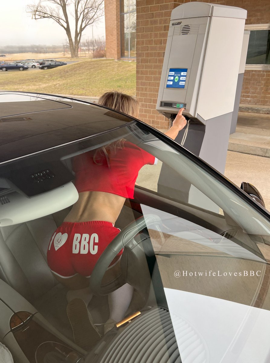 HotwifeLovesBBC tweet media