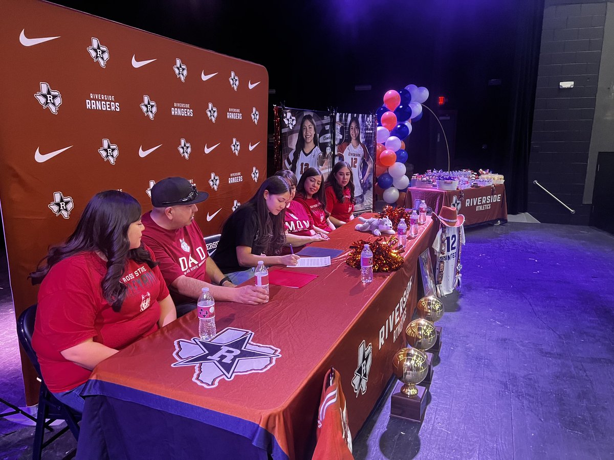 Angelina M Bustillos (@abustillos13) on Twitter photo Congratulations to <a href="/zoeyquintana/">zoey quintana</a> on officially committing to continue her academic and athletic journey at <a href="/Sul_Ross/">Sul Ross State University</a>. Wishing you continued success both on and off the court. 🏐🐺 <a href="/sul_sports/">Sul Ross Sports</a> <a href="/RiversideVB1/">Riverside Volleyball</a> Congratulations to <a href="/zoeyquintana/">zoey quintana</a> on officially committing to continue her academic and athletic journey at <a href="/Sul_Ross/">Sul Ross State University</a>. Wishing you continued success both on and off the court. 🏐🐺 <a href="/sul_sports/">Sul Ross Sports</a> <a href="/RiversideVB1/">Riverside Volleyball</a>