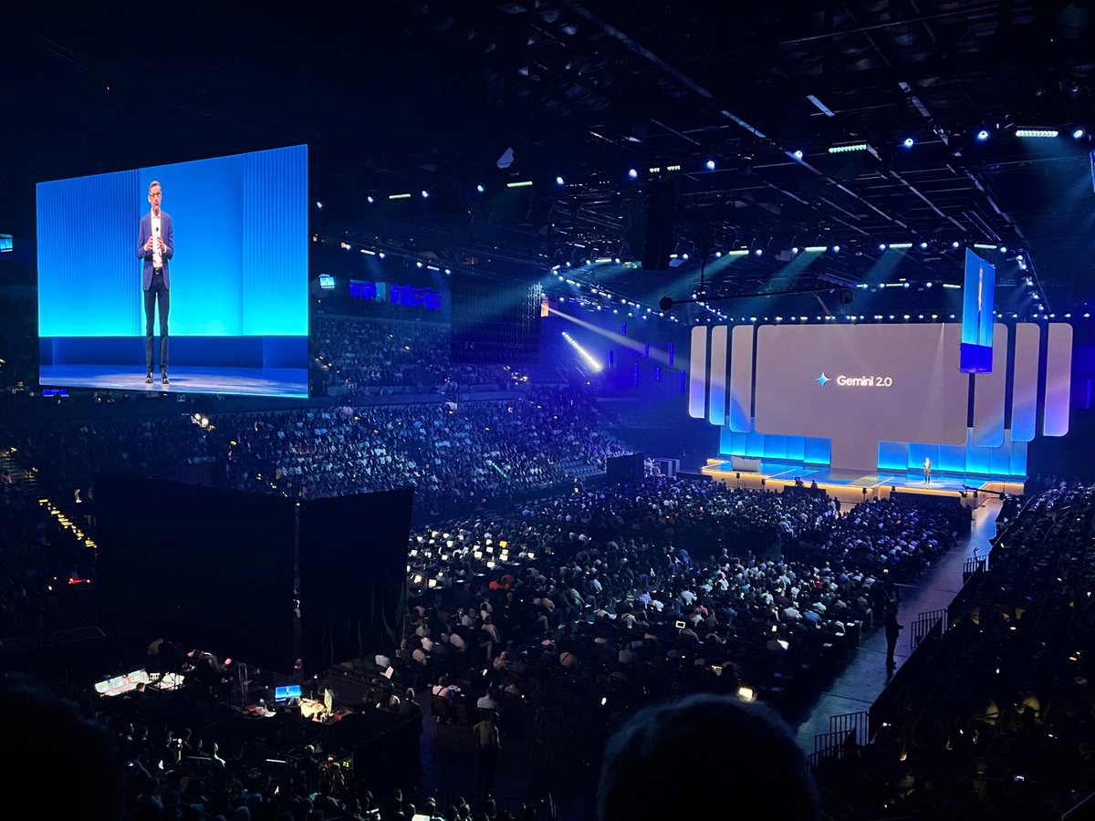 CleverIdeas3's tweet photo. Here’s how we kicked off Google Cloud Next '25 at Clever IDEAS.
Excited for what’s next! 🚀

#GoogleCloudNext25 #AI #Gemini #CleverIDEAS #Innovation #Technology #soycleverideas https://t.co/zoVIUvtAj1