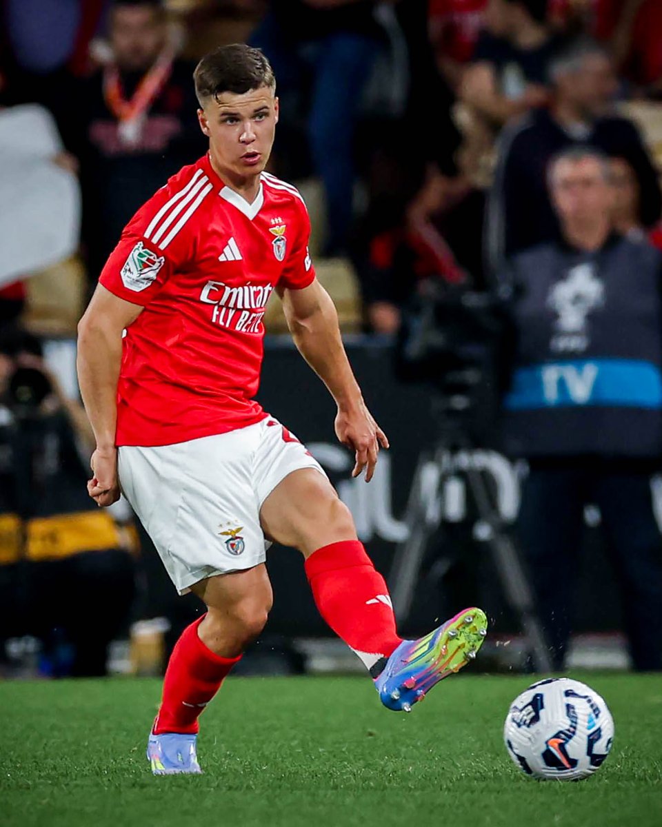 SLBenfica's tweet photo. 📸🎞
#FCTSLB • #TaçadePortugal https://t.co/QvcGUYyYjE