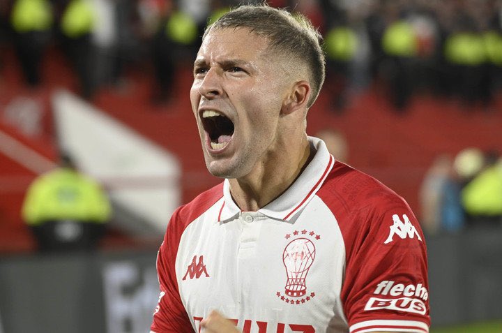 hernanclaus's tweet image. #Huracan y una exhibición internacional: venció 5-0 a #RacingdeMontevideo en el #Duco con una actuación soberbia. Así, marcha primero en el grupo C de la #CopaSudamericana