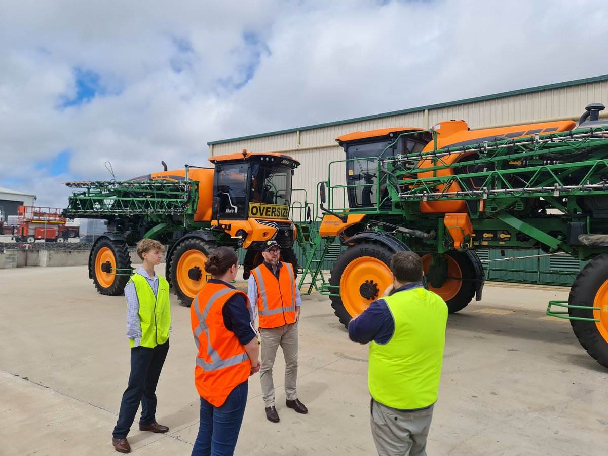 CoBrightAU's tweet photo. Recently we sent a few of the team – Brendan, Caitlin, Nate, and Nick out on a field trip. This trip took place at the local Croplands facility, and we were given a guided tour by their National Sales Manager Jeremy. Thanks again to the Croplands team for hosting us! 

#agtech https://t.co/ZwdDmkeKf9