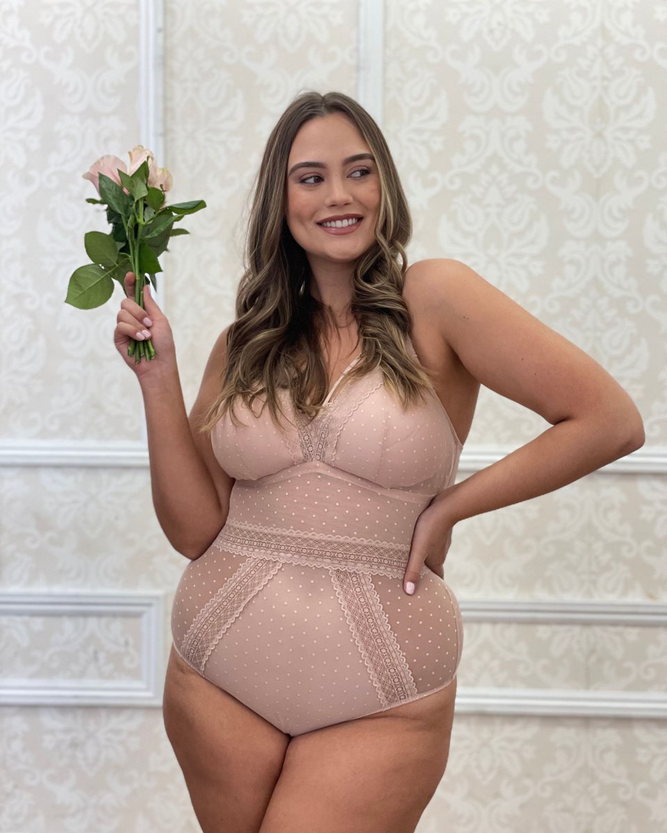 ParfaitLingerie's tweet image. Confidence is the best thing you can wear—and the Mia Dot Bodysuit is a close second. 😉 #BodyPositivity #ParfaitLingerie