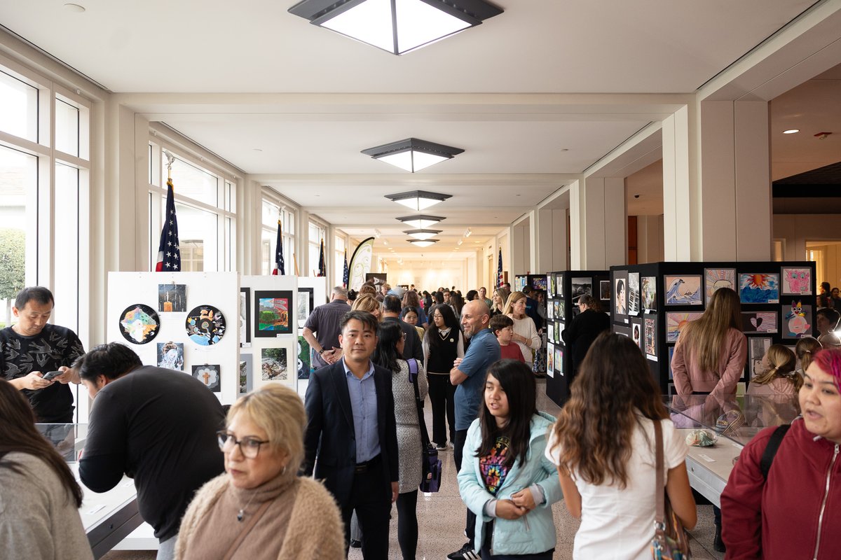 Placentia-Yorba Linda USD (@pylusd) on Twitter photo 🎨✨ ARTWORKS! is now open at the <a href="/NixonLibrary/">RichardNixonLibrary</a>! Students from transitional kindergarten through 12th grade showcased their incredible talent in various mediums including painting, ceramics, and photography. #PYLUSD
🔗 More details at pylusd.org/artworks 🎨✨ ARTWORKS! is now open at the <a href="/NixonLibrary/">RichardNixonLibrary</a>! Students from transitional kindergarten through 12th grade showcased their incredible talent in various mediums including painting, ceramics, and photography. #PYLUSD
🔗 More details at pylusd.org/artworks