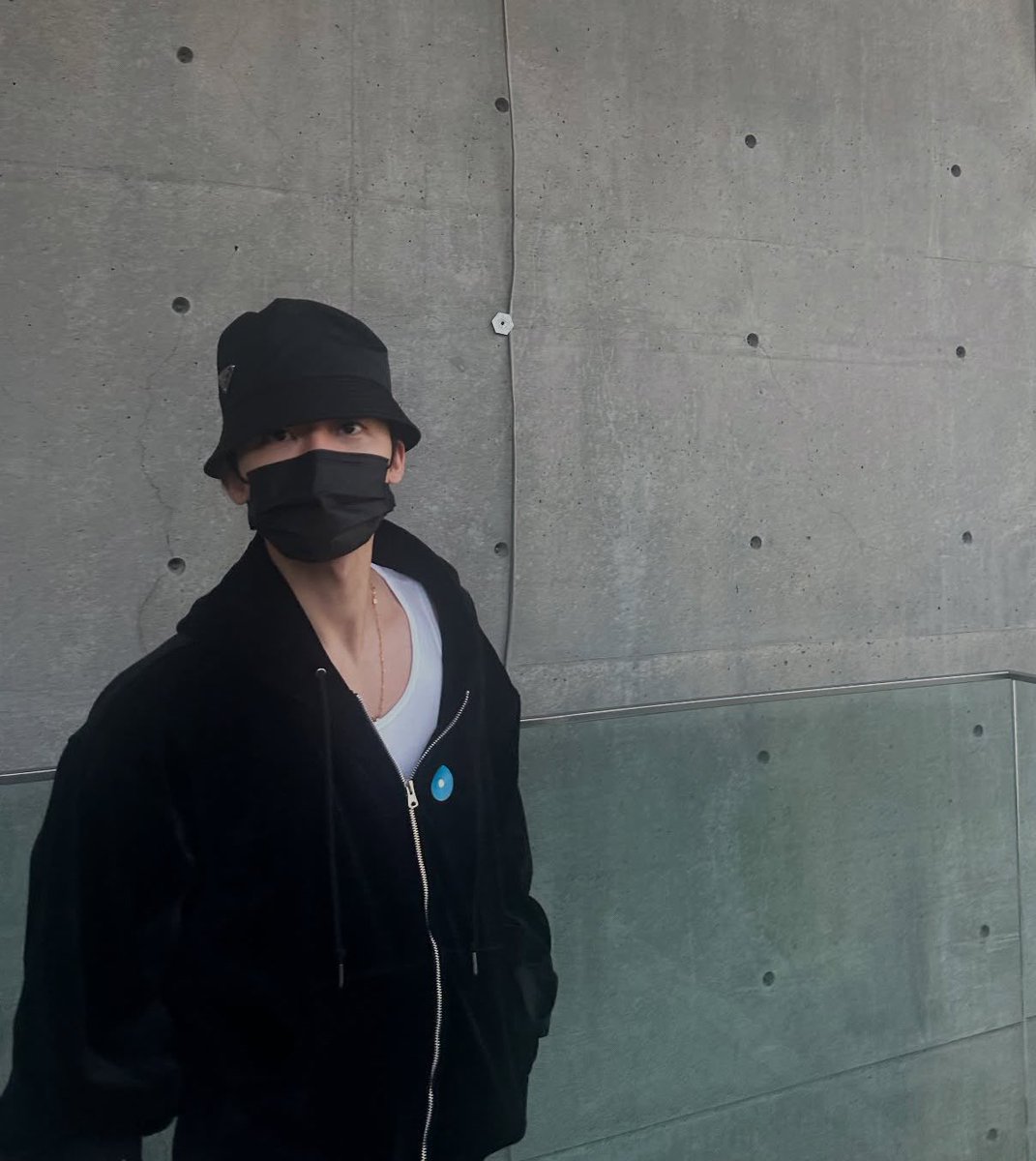 asinisnisa's tweet photo. 📸 by Jaemin                       📸 by jeno https://t.co/40zXCuLwd4