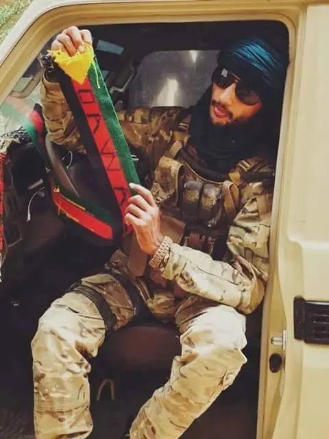 aAzauadaya's tweet photo. #الشجاعة والثورية هما من أعظم الصفات التي غيرت مجرى التاريخ الشجاعة ليست فقط القدرة على مواجهة المخاطر بل هي أيضًا قوة الإرادة والثبات أمام الظلم والمحن أما الثوريون فهم أولئك الذين يرفضون الاستسلام للواقع ويسعون إلى التغيير حتى لو كان ذلك يتطلب تحدي الصعاب والتضحيات#في حفظ الله https://t.co/15TBp3K9On