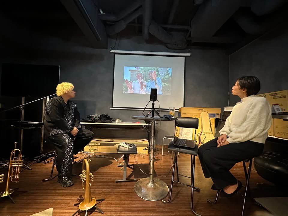 tajiritaiki_trp's tweet photo. ケニアのストリートチルドレンのシンナーと武器を楽器に変える『JUST ONE WORLD PROJECT 2025』の帰国報告会が開催されました!
ケニアから今回はモヨチルドレンセンター代表の佐藤南帆さんをケニアからお招きして子供達の今を伝えて頂きました。
本当にありがとうございます。
#JUSTONEWORLD #感謝 https://t.co/BiSrQ1sN31