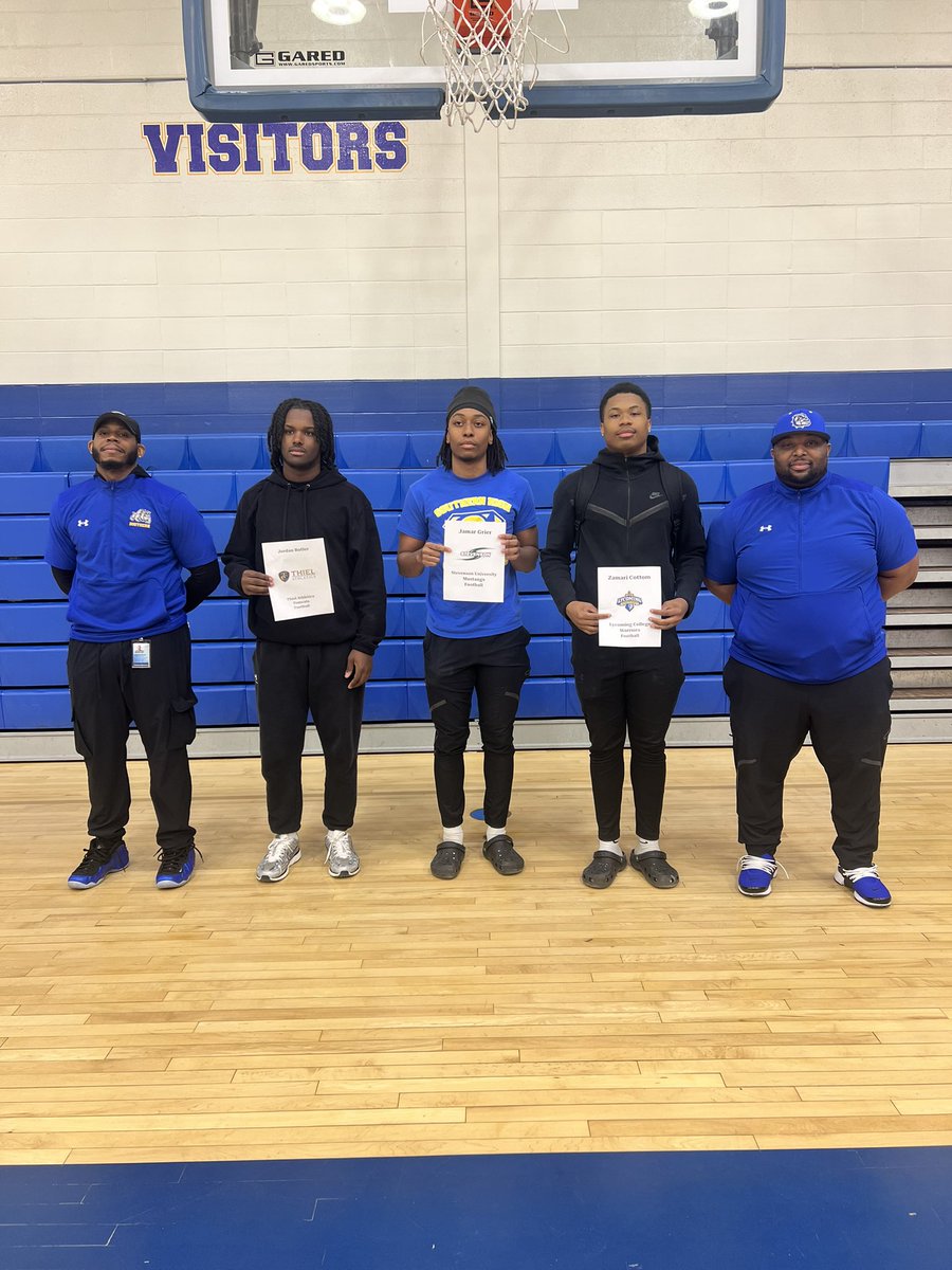 SouthernHighFB's tweet photo. Congratulations to @JamarGrier5, @Zamari_Cottom and Jordan Butler for signing their LOI to their respective colleges @SUMustangFB @WarriorsFBall @Thiel_Football. https://t.co/VZVLkK3a7B