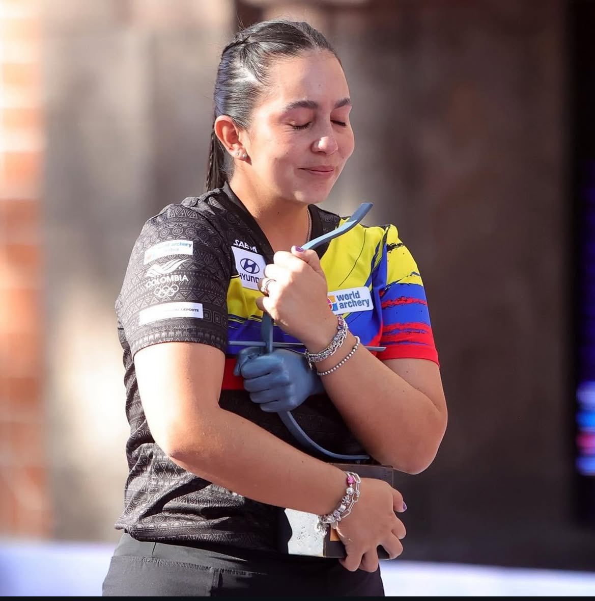 PatinoJuanD's tweet photo. ¡Sara López a los Juegos Olímpicos! 🏹💪🏼 Celebro con emotividad la inclusión de la modalidad de arco compuesto de tiro con arco en el programa olímpico de Los Ángeles 2028, porque se convierte en el anhelo que siempre tuvo la más grande arquera del mundo, que para nuestro orgullo es risaraldense.