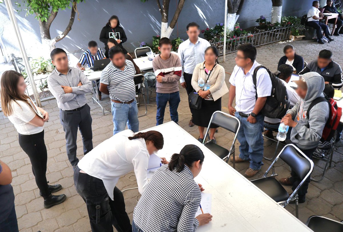 ASFE_OAXACA's tweet photo. De acuerdo con la #LFSRCEO la #ASFEOaxaca tiene la facultad de revisar, auditar y evaluar la utilización de los Recursos Públicos, así como verificar el cumplimiento de los objetivos contenidos en los Programas.

#SomosASFEOaxaca #CasaDeLaFiscalizaciónOaxaqueña https://t.co/o8RUvRM92d
