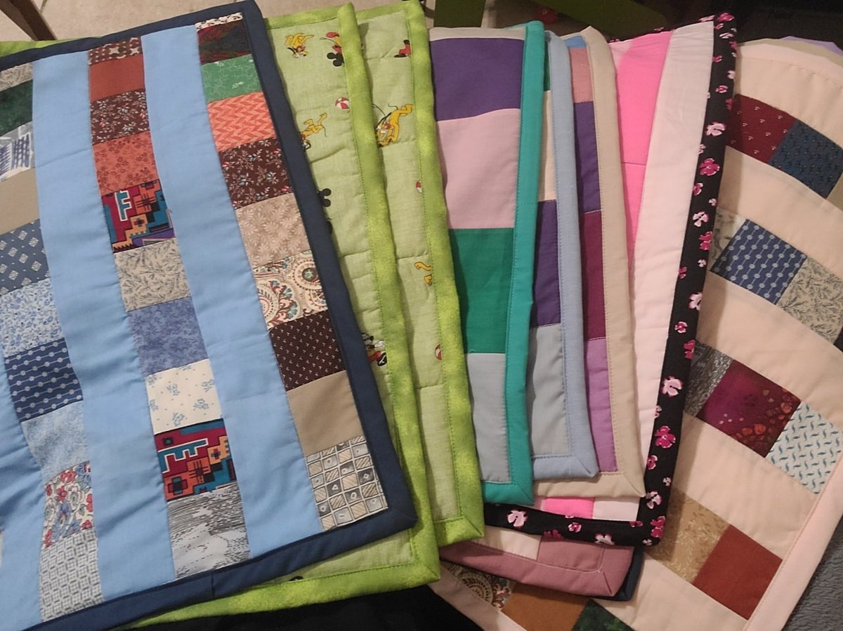 IBRescue's tweet photo. Like to #sew?
PAWlease consider being part of our volunteer #blanketfairy network!
We're requesting 24x24".
The #tinybutmighty apPAWciate going to their new home with a blanket made with your love.
#ittakesavillage #gratitude #SewForACause #VolunteerSewing #CraftForACause https://t.co/9RCTXYFTdu