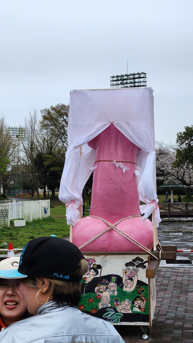jenguel_'s tweet photo. Kanarama Matsuri diğer adıyla Penis Festivali. Part 1 - 06.04.2025 https://t.co/3m2jxtRz43