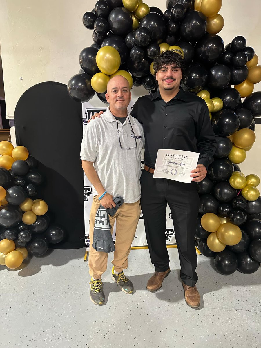 Javier Morales tweet media