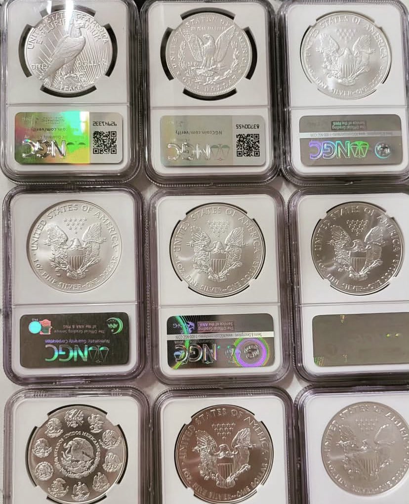 silverandgoldbu's tweet image. Reverse proof  is my favorite on ASE. This is my first RP Libertad, and it doesn't disappoint
Bin to claim $80 each 

#silver #libertad #reverseproof #mexico