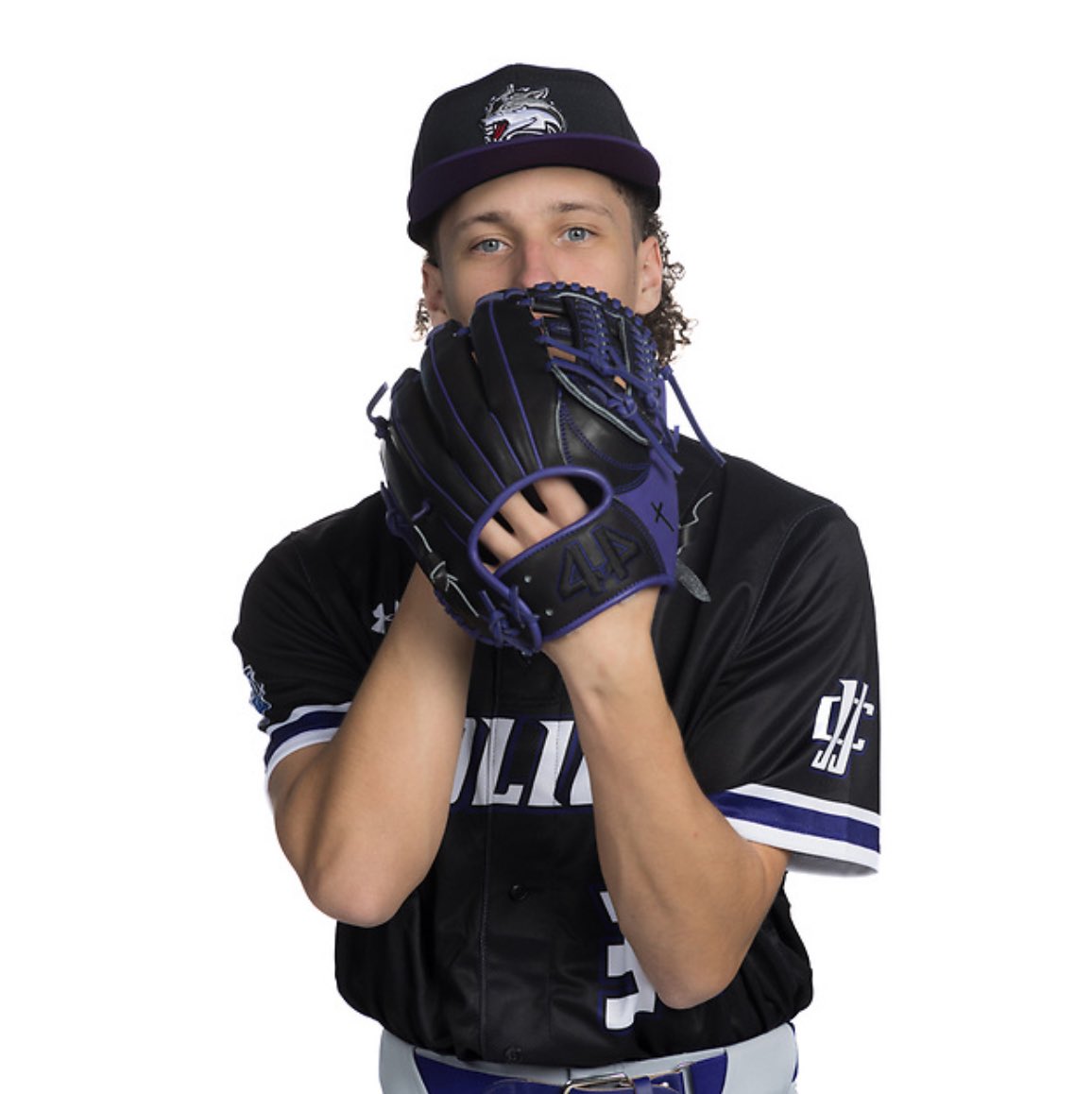 NO NO ALERT!!!! 
Freshman RHP Holden Burokas 
NO HITTER today in 1-0 win vs Triton 
8 strikeouts.  2BB. 
CONGRATS!