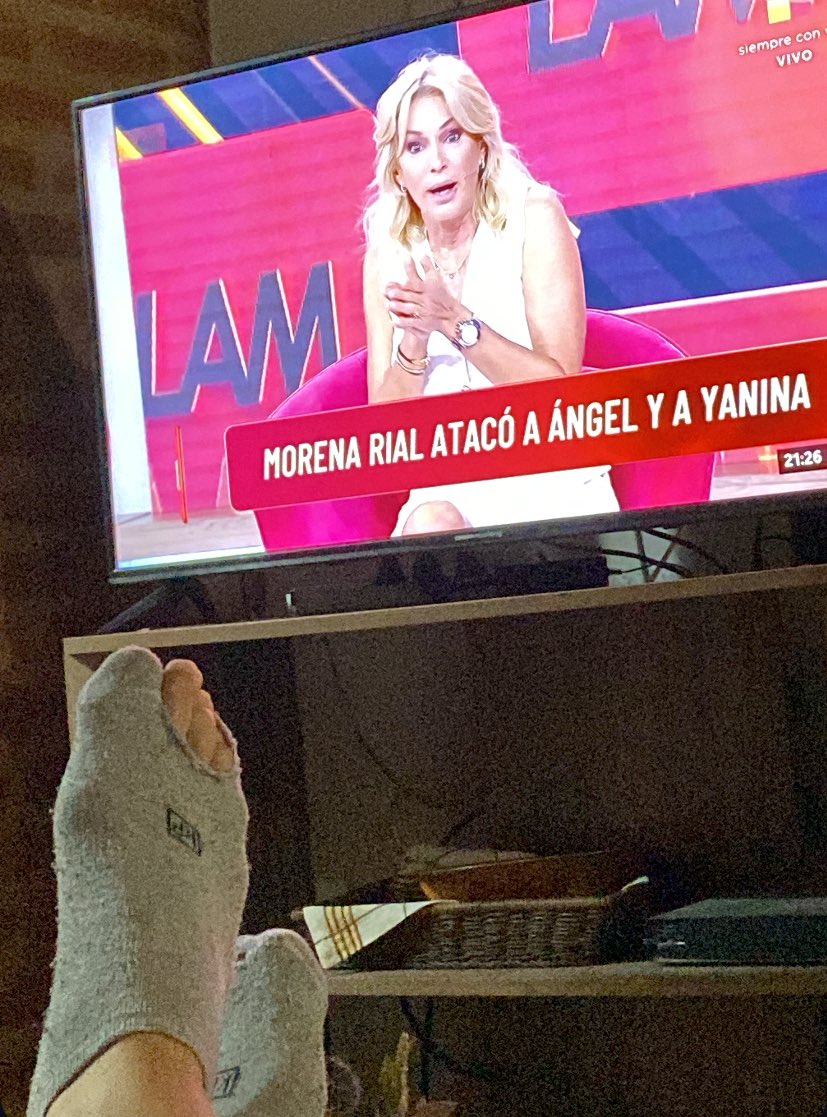informándome un poco sobre la actualidad del país un ratito,  que tengan buenas noches