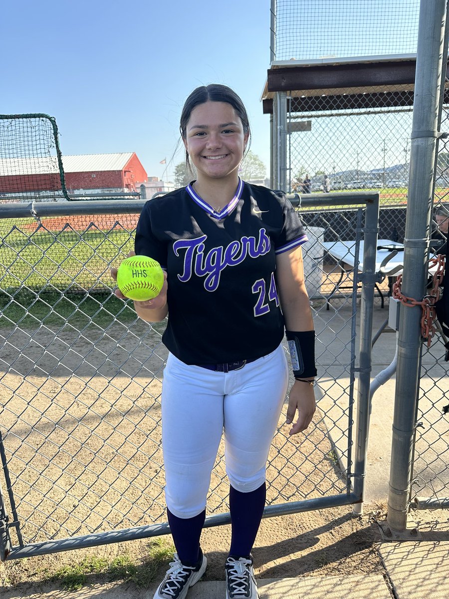 Hahnville High Softball tweet media