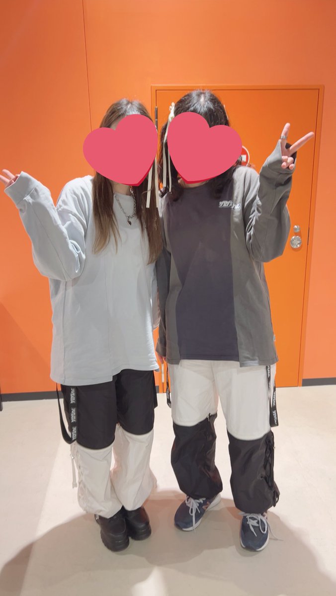 0mn_s2's tweet photo. ちょーーーういまさらなんですけど、でぃーもん2日間ともおそろいないないにーしたの😻
あまりにかわいいから見せびらかしちゃお➰
 #7171ni︎☺︎ https://t.co/BSKOQ5j5Hc
