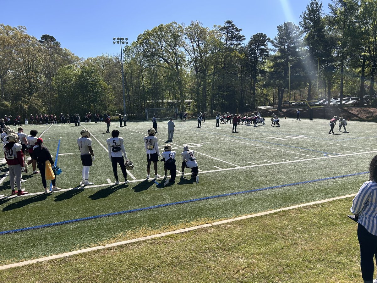 CullenBurch26's tweet image. Had a great day visiting Elon today. Loved the competitiveness and intensity at practice. Good luck in the spring game Saturday. Wish I could be there. Thanks @CoachMChristian @TonyTrisciani @ElonFootball @CappsHal @Coach_Stad for having me today. Look forward to camp this…