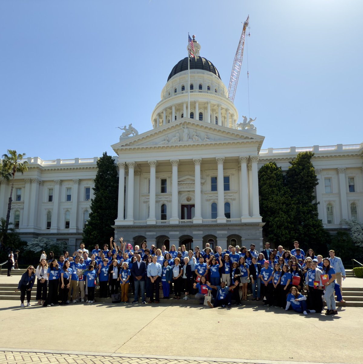 ACSCANCA's tweet photo. Thank you to all the @ACSCANCA volunteers who helped make it a great #CaCancerActionDay and build support for bills that will reduce tobacco use and fund pediatric cancer research! https://t.co/O6wCdFhmkx