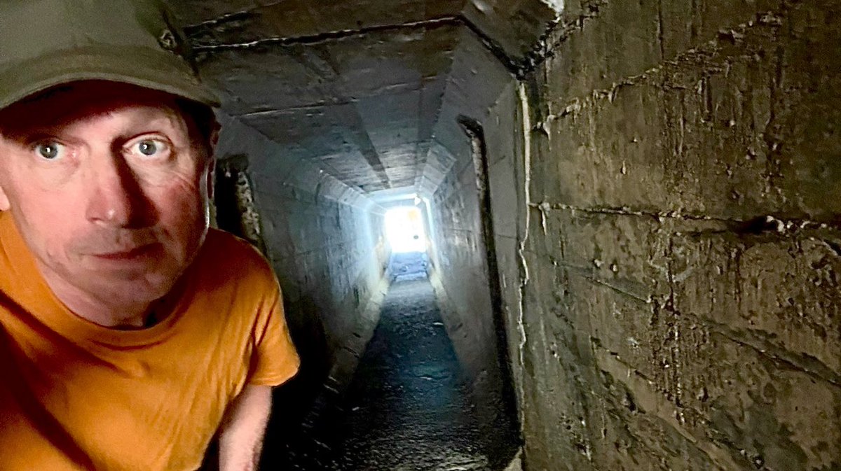 softypapa's tweet photo. I’m back! Look for new videos daily on my YouTube channel from today and for the rest of my life. 👍
#WalkingInJapan 🚶🏻♂️ #AbandonedJapan 🍂 #RealJapanMonsters 🐝 #LylesBrother ✨ #JapanAntiqueRoadshow 🎎 #JapanTrainVideos 🚅 #MtFujiVideos 🗻 #RetiringInJapan 🇯🇵
🚶 Walking in Japan - The Tunnel at Yui Harbor That Led to an Unexpected Discovery
https://t.co/iorKacQhpF