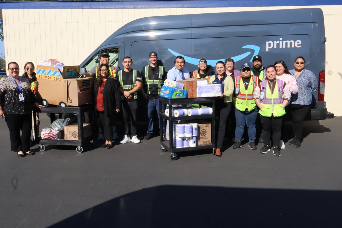 LittleLakeCSD's tweet photo. Our Family Resource Center received a generous donation from Amazon of household and hygiene items that will be distributed to Little Lake families in need. We’re thankful for Amazon’s commitment to supporting our community. 💛📚 #CommunityPartners #LittleLakeCSD https://t.co/9oDMxe0357