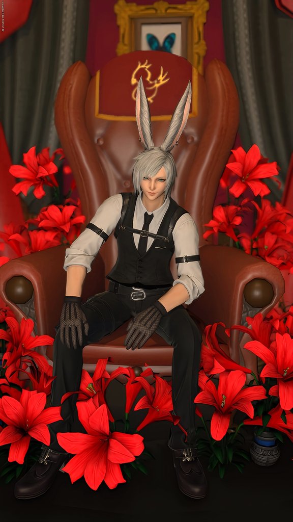CrystalCrown10's tweet photo. おはようございます!
赤いお花が映えるスタジオさんで!
やっぱバウンサー装備かっこいい
#おはウサ #Atelier_Chloe https://t.co/CByGZdMWYp