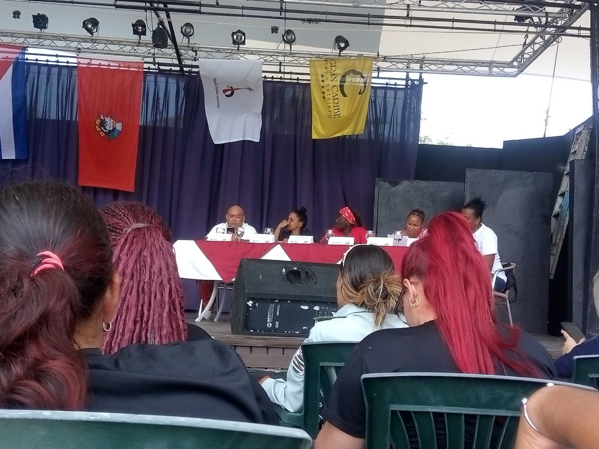 UJCdeCuba's tweet photo. Se desarrolló en la tarde de hoy el activo juvenil del sector del turismo en Cayo Largo del Sur, espacio de amplio debate y exposición de experiencias sobre la labor que allí se realiza y sobre qué más se puede hacer por nuestros jóvenes.
#Cuba 
#SiempreJoven
@MeyvisEstevezE https://t.co/QELLIxaek0