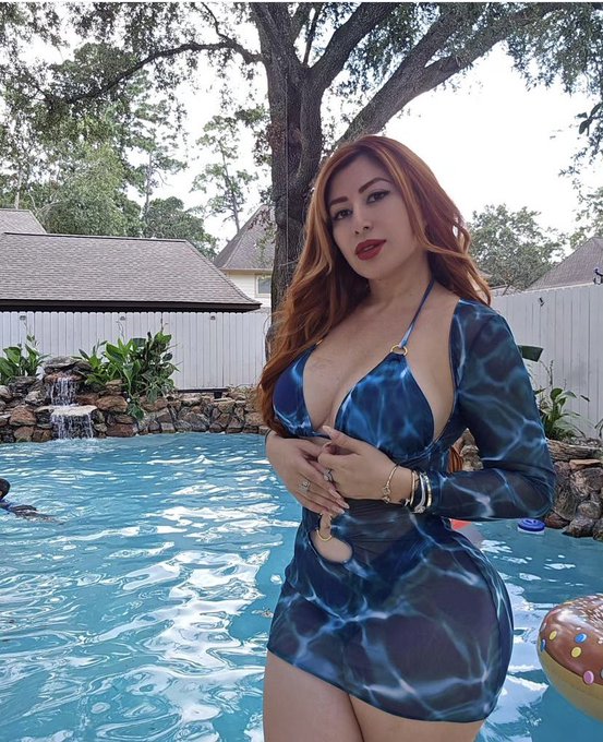 Watch Marleny1's leaked NSFW photo on TwXstars